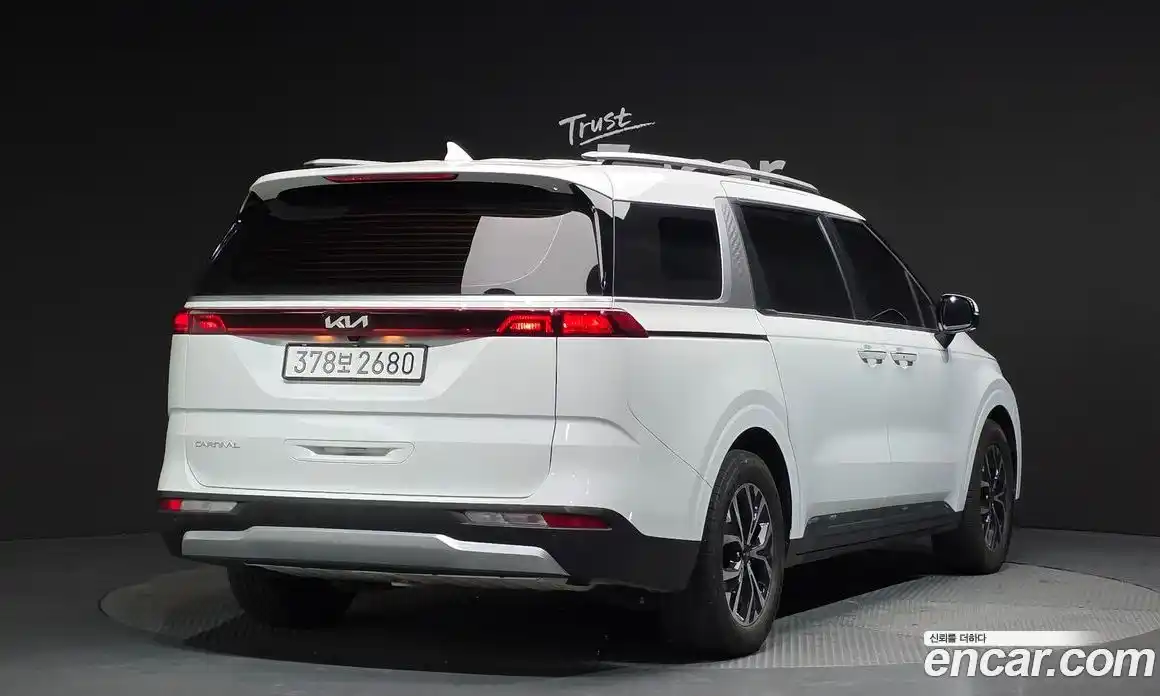 Kia Canival 2023 2.2 Автомат в Москве № 132587, фото 19