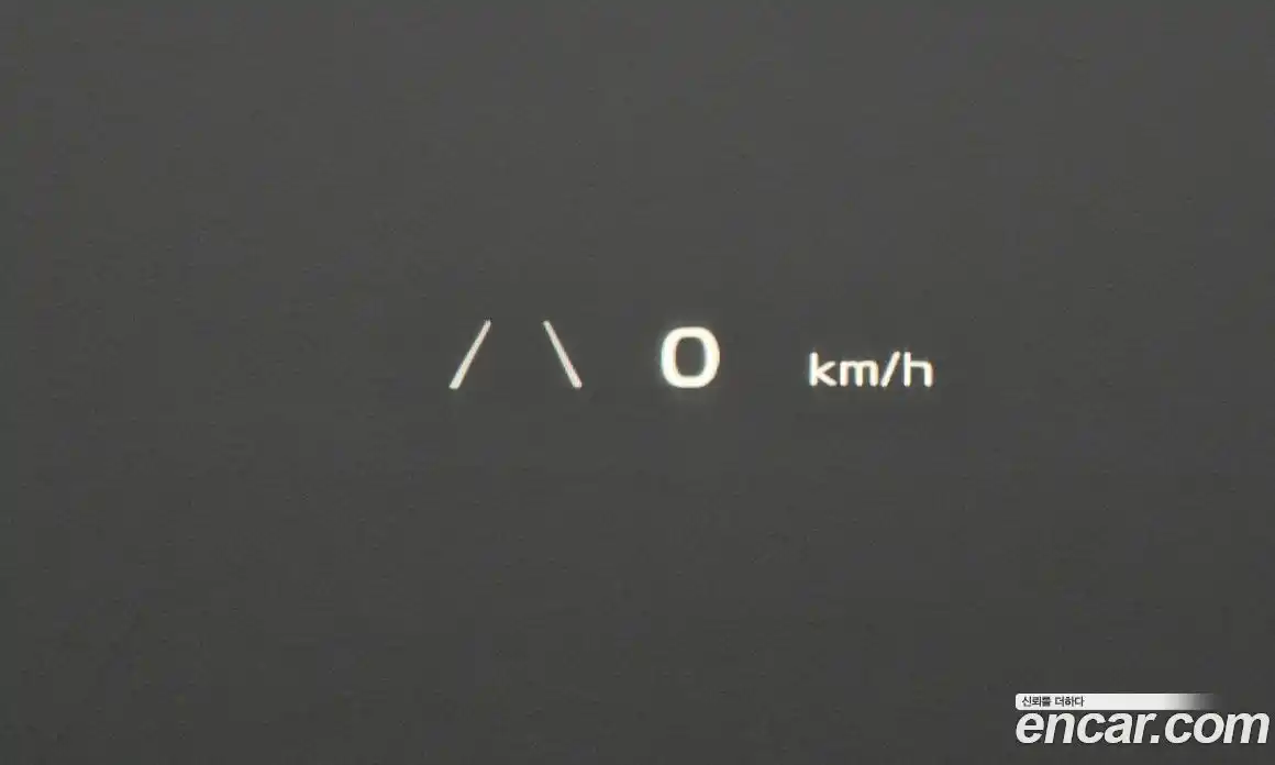 Kia EV6 2023 0.1 Автомат в Москве № 132944, фото 2