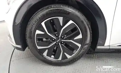 Kia EV6 2023 0.1 Автомат в Москве № 132944, миниатюра 4