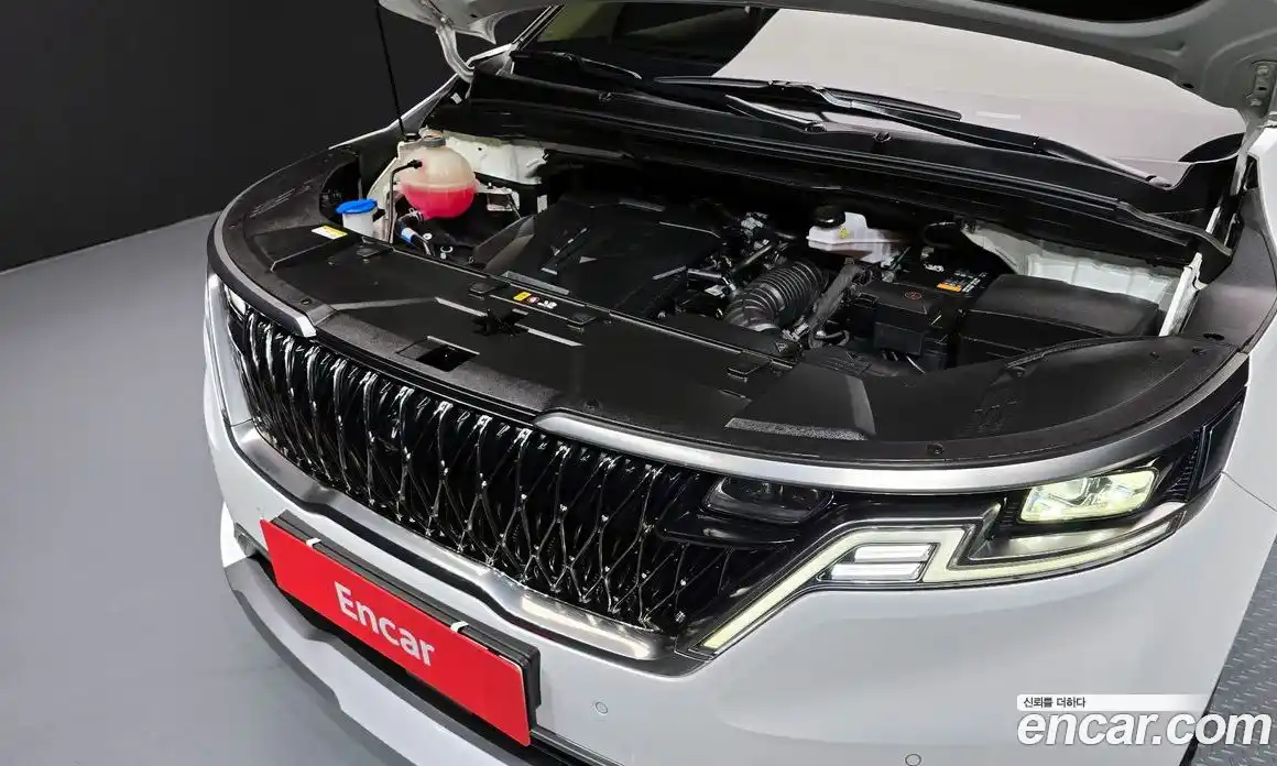 Kia Canival 2023 3.5 Автомат в Москве № 133861, фото 14