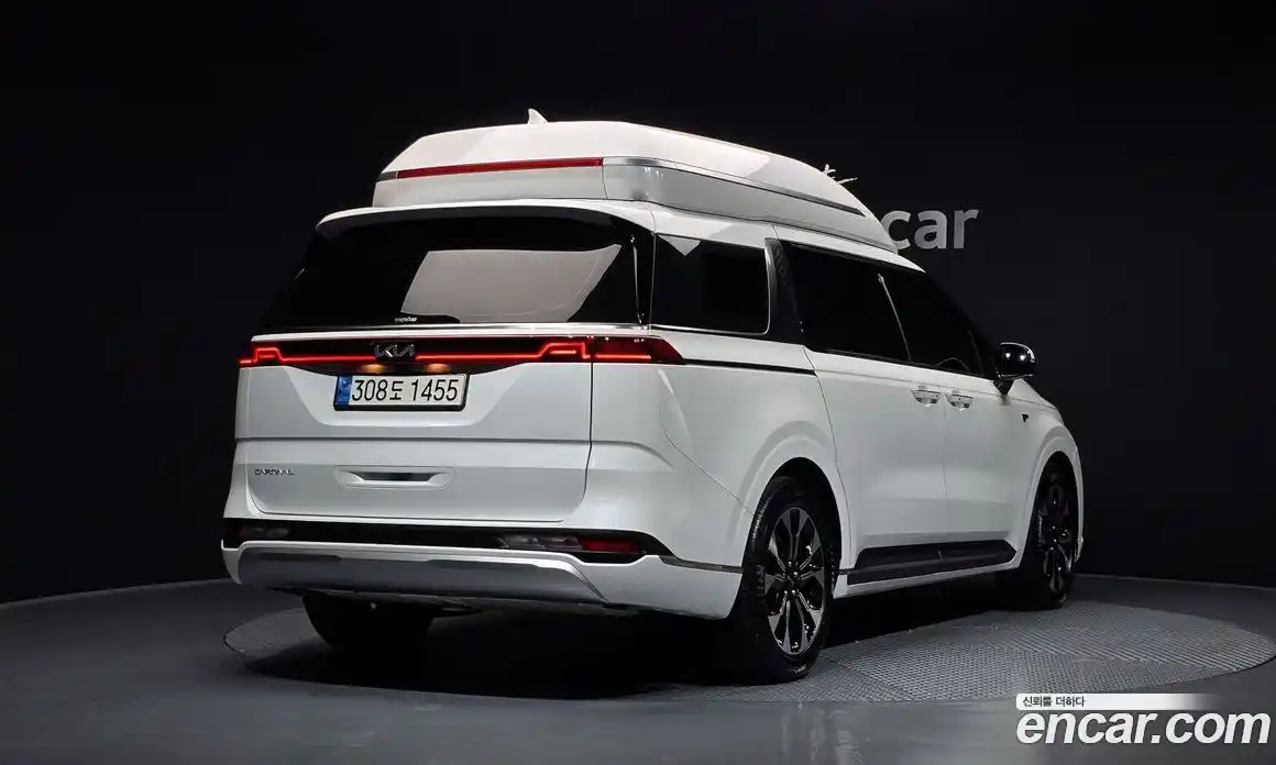 Kia Canival 2023 3.5 Автомат в Москве № 133861, фото 19