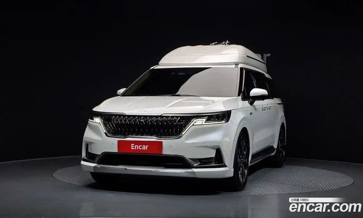 Kia Canival 2023 3.5 Автомат в Москве № 133861, фото 6