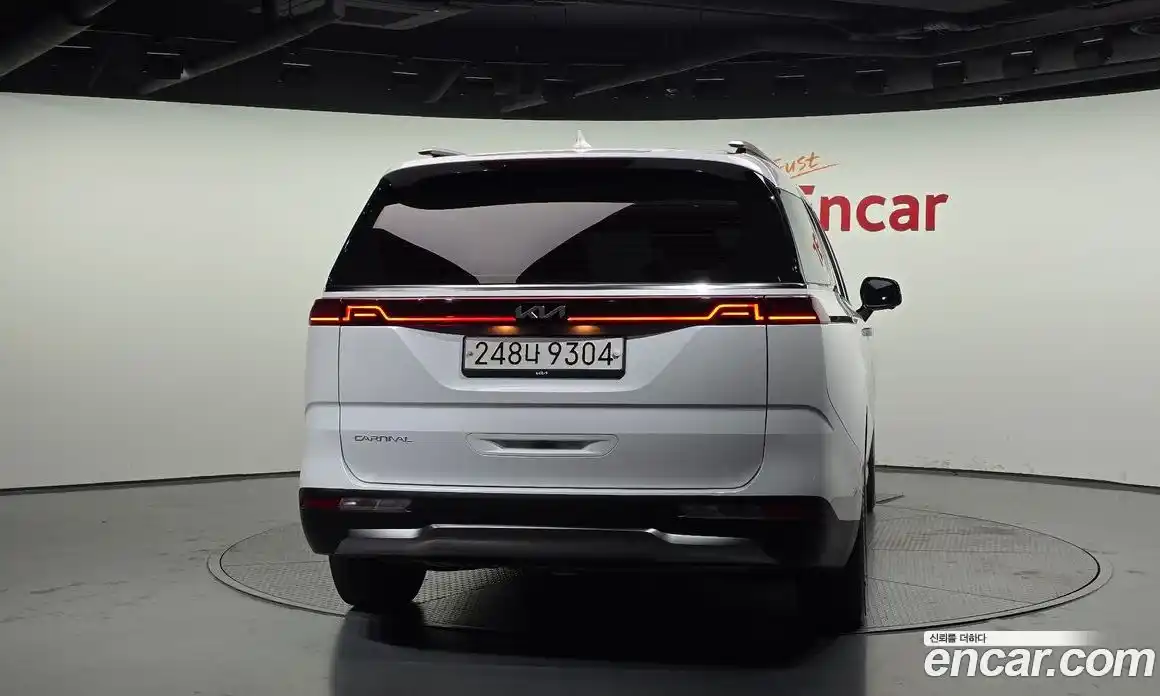 Kia Canival 2023 2.2 Автомат в Москве № 134176, фото 18