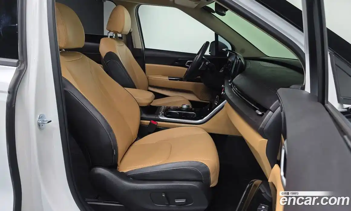 Kia Canival 2023 2.2 Автомат в Москве № 134176, фото 9