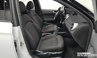 Audi A1 2013 1.6 Автомат в Москве № 134634, миниатюра 11