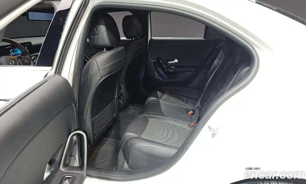 Mercedes-Benz A-Class 2020 2.0 Автомат в Москве № 138289, фото 12