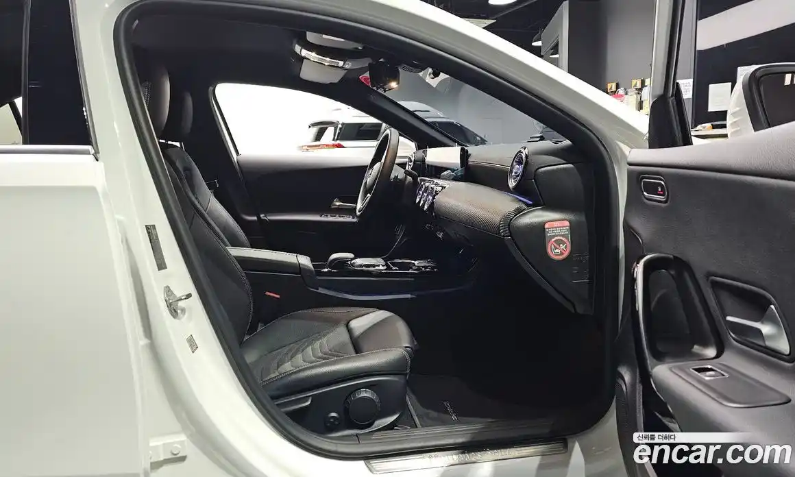 Mercedes-Benz A-Class 2020 2.0 Автомат в Москве № 138289, фото 10