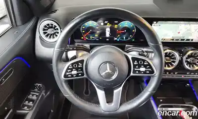 Mercedes-Benz GLB-Class 2022 1.9 Автомат в Москве № 142315, миниатюра 2