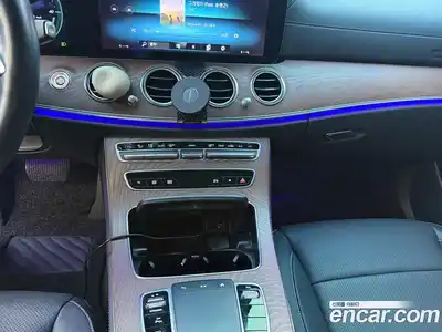 Mercedes-Benz E-Class 2021 2.0 Автомат в Москве № 142831, миниатюра 12