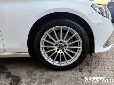 Mercedes-Benz E-Class 2021 2.0 Автомат в Москве № 142831, миниатюра 7