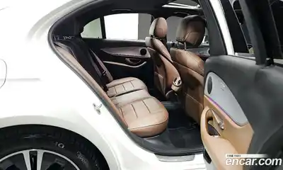 Mercedes-Benz E-Class 2021 2.0 Автомат в Москве № 142854, миниатюра 12