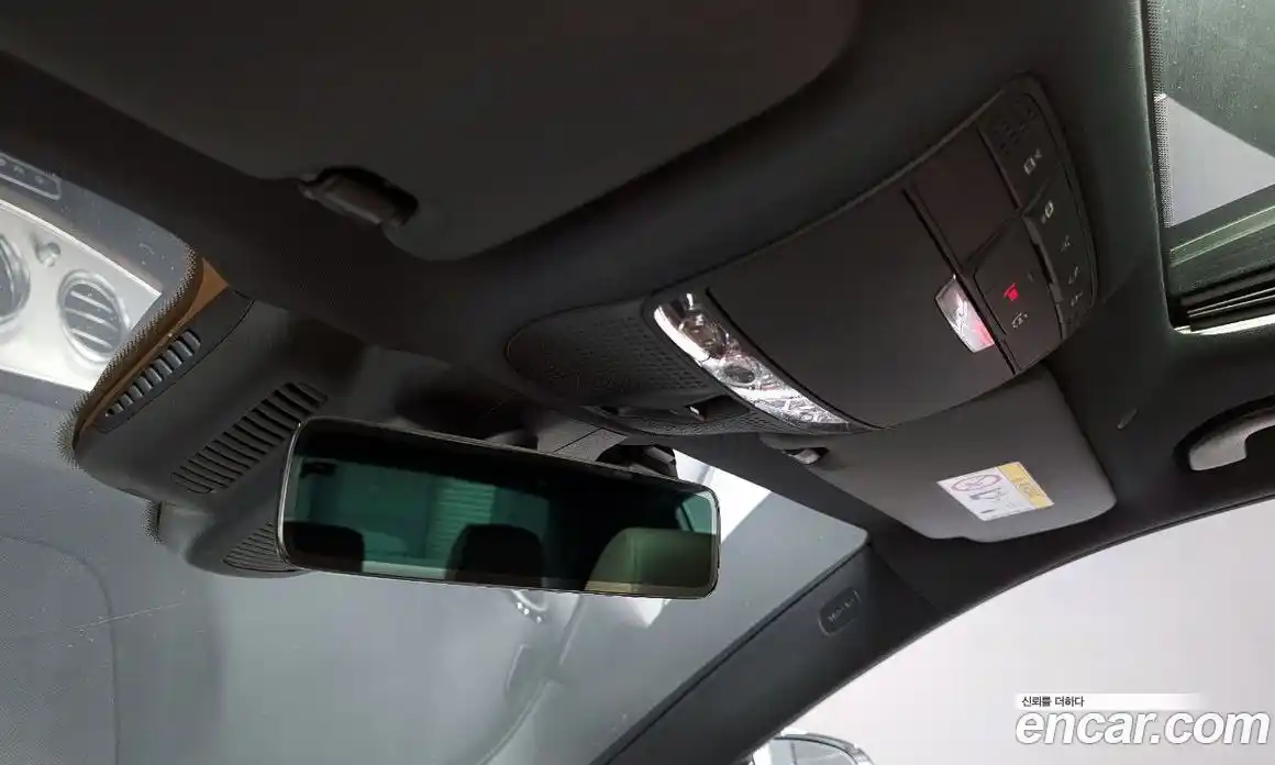 Mercedes-Benz E-Class 2021 2.0 Автомат в Москве № 142854, фото 17