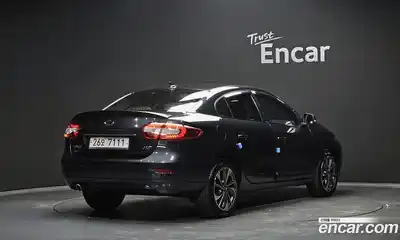 Renault SM3 2015 1.6 Автомат в Москве № 147629, миниатюра 2