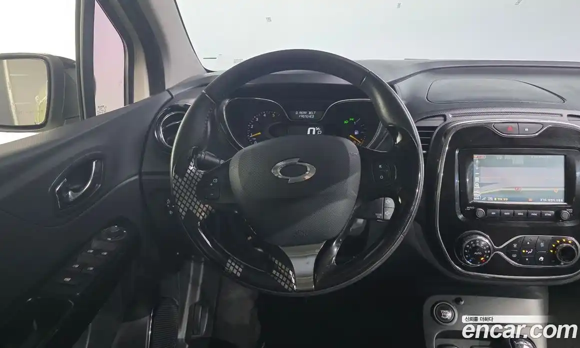 Renault QM3 2015 1.5 Автомат в Москве № 147819, фото 13