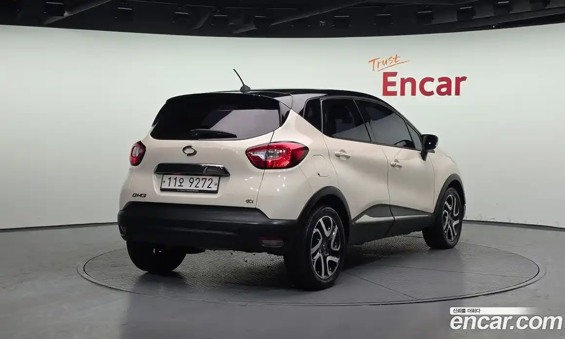 Renault QM3 2015 1.5 Автомат в Москве № 147819, фото 2