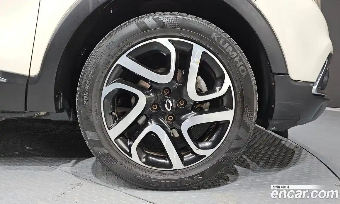 Renault QM3 2016 1.5 Автомат в Москве № 148617, фото 19