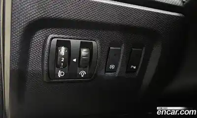 Renault QM3 2016 1.5 Автомат в Москве № 148617, миниатюра 3