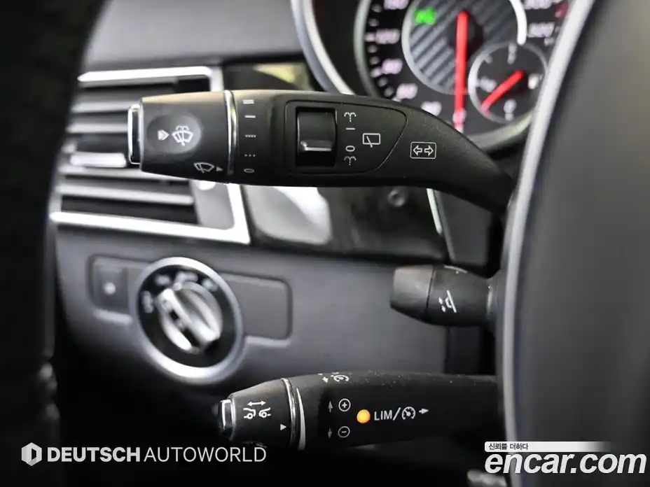 Mercedes-Benz GLE-Class 2016 5.5 Автомат в Москве № 149983, фото 18