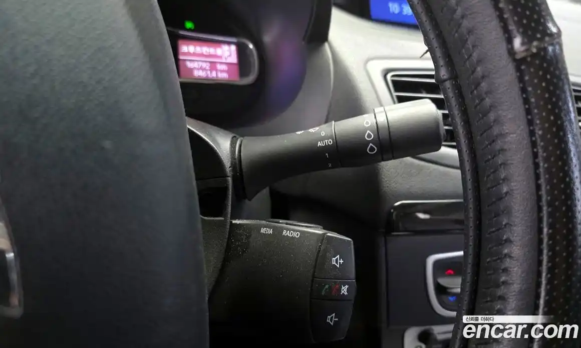 Renault SM3 2014 1.6 Автомат в Москве № 149990, фото 9