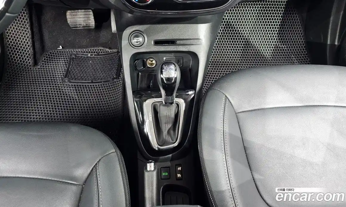 Renault QM3 2015 1.5 Автомат в Москве № 151473, фото 17