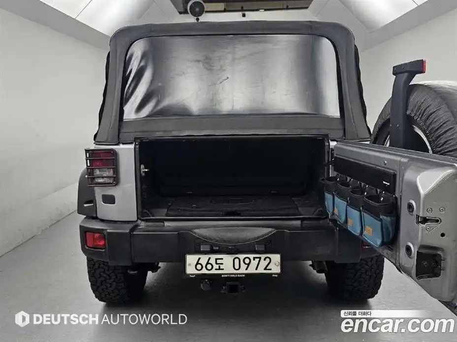 Jeep Wrangler 2016 3.6 Автомат в Москве № 154364, фото 19