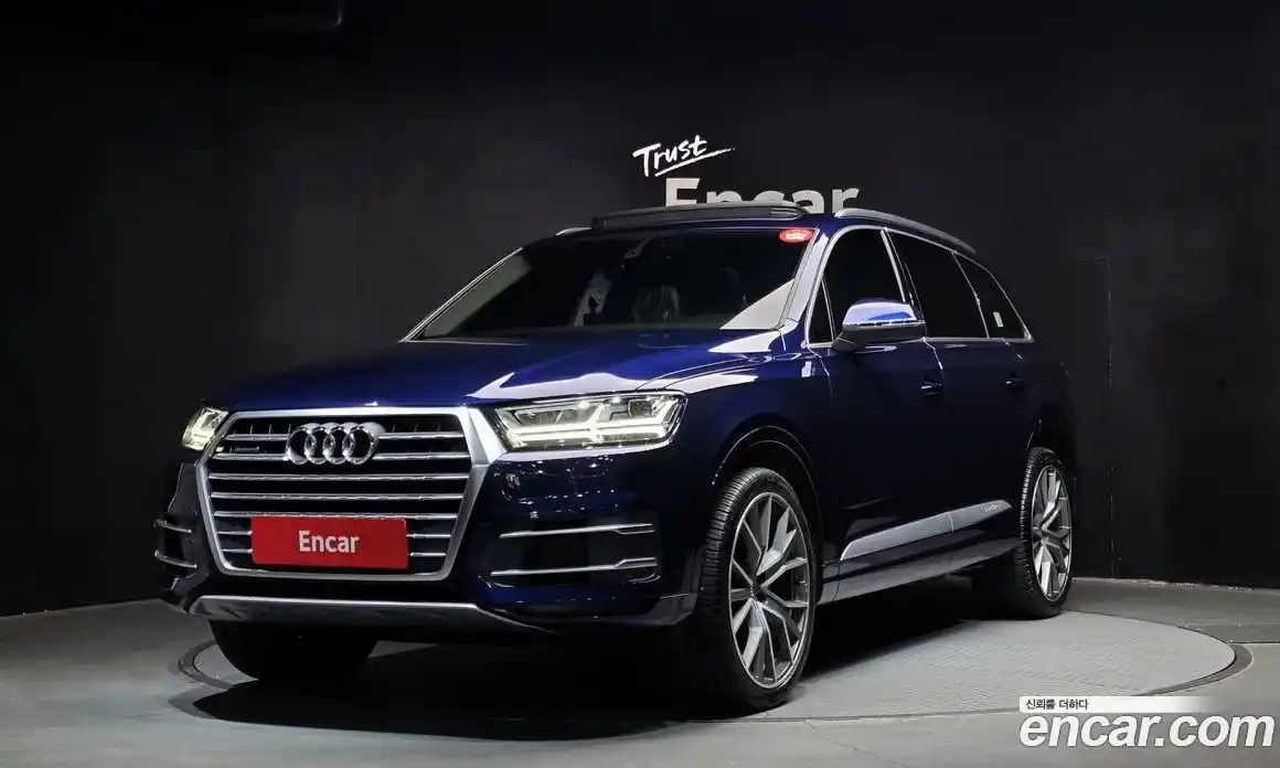 Audi Q7 2019 2.0 Автомат в Москве № 159303, фото 1