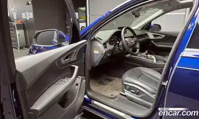 Audi Q7 2019 2.0 Автомат в Москве № 159303, миниатюра 11