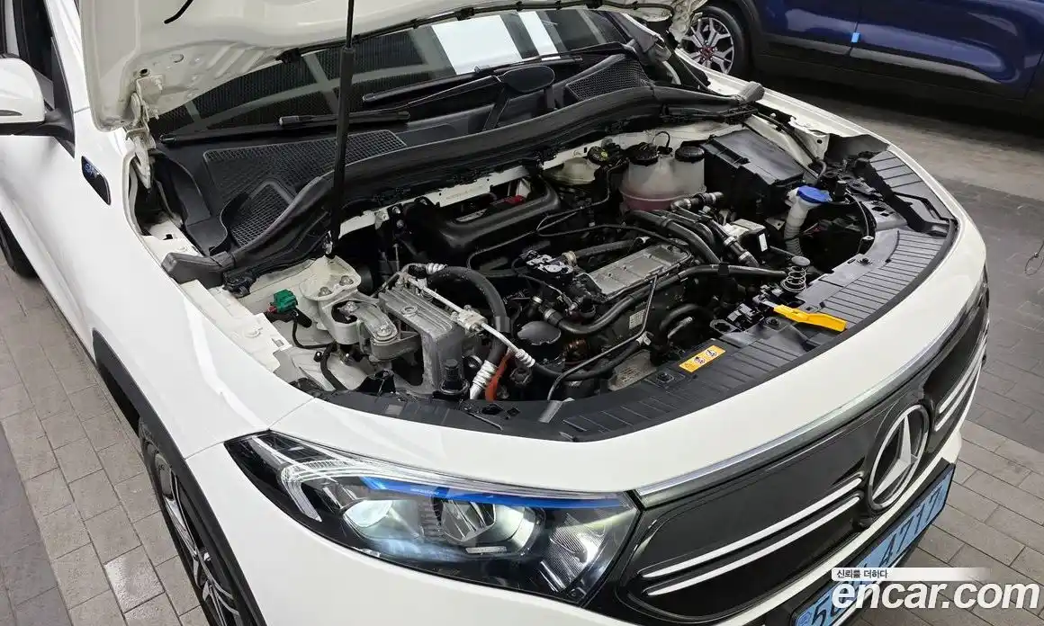 Mercedes-Benz EQA 2022 0.2 Автомат в Москве № 160571, фото 19