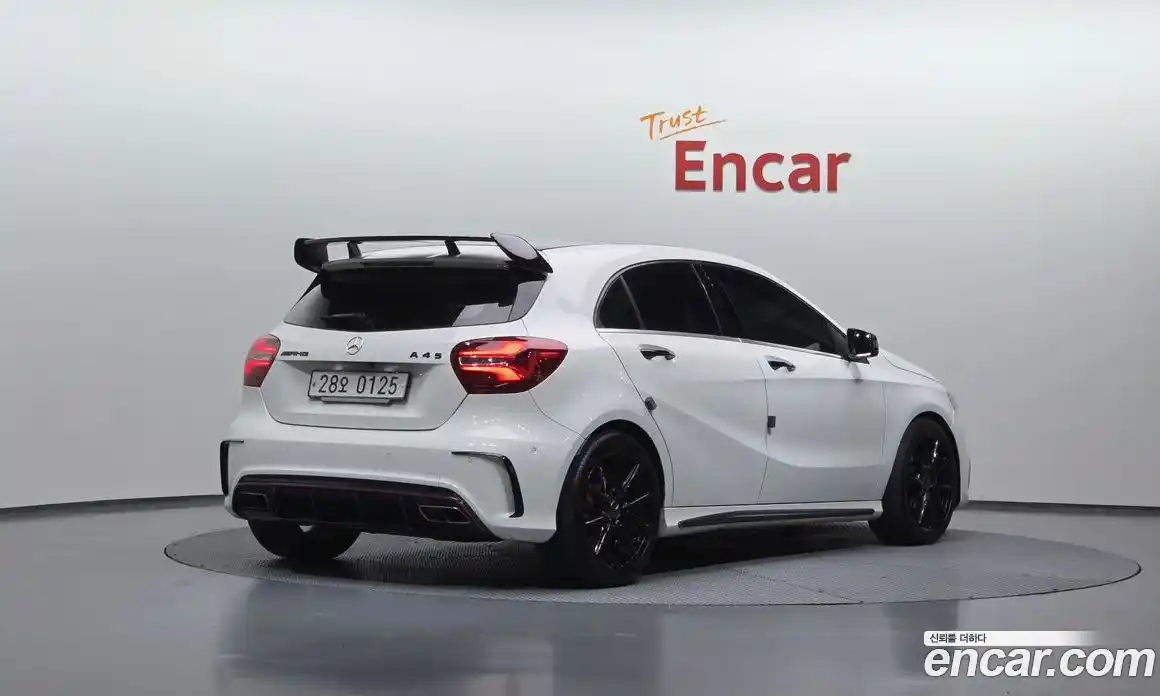 Mercedes-Benz A-Class 2016 2.0 Автомат в Москве № 160825, фото 2