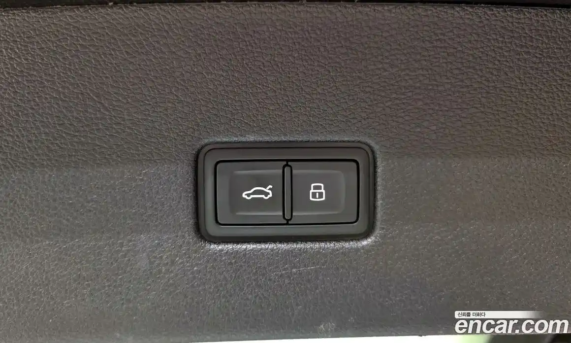 Audi Q8 2023 3.0 Автомат в Москве № 162461, фото 3