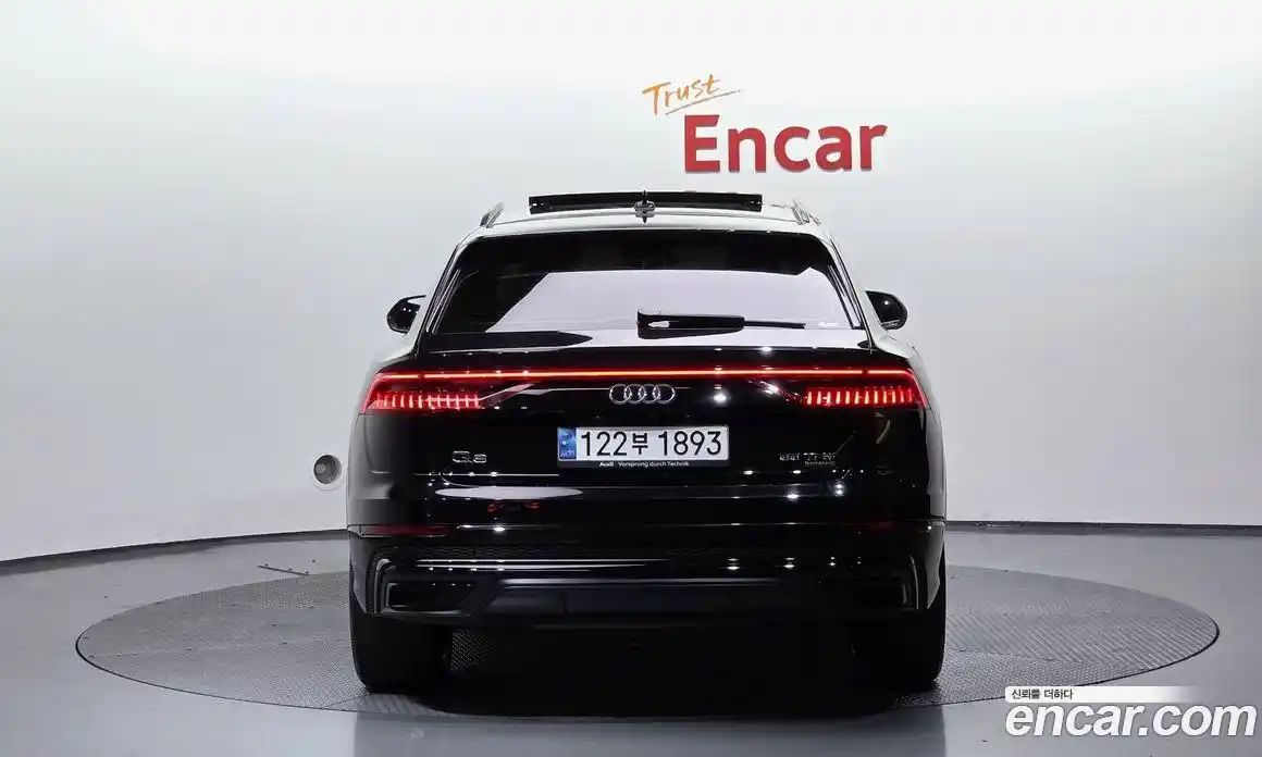 Audi Q8 2023 3.0 Автомат в Москве № 162461, фото 4