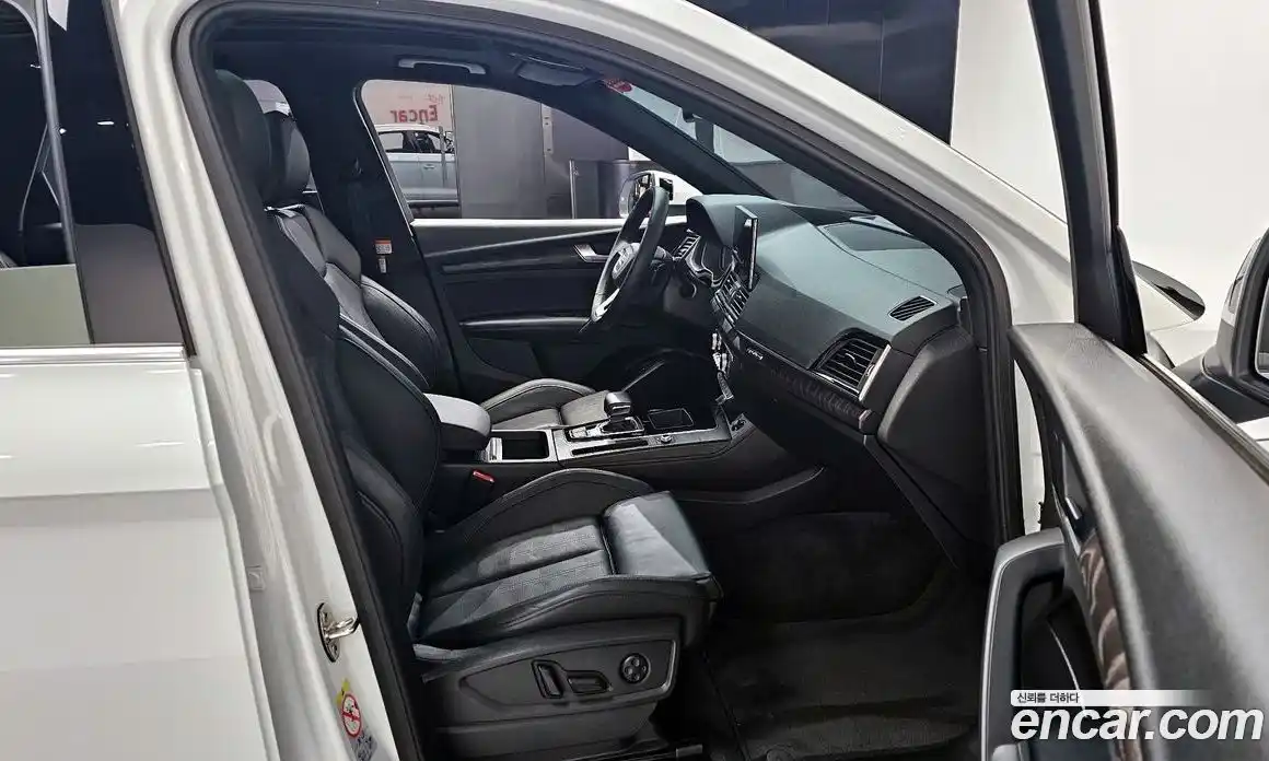 Audi Q5 2023 2.0 Автомат в Москве № 163296, фото 4