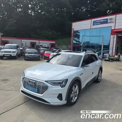 Audi e-tron 2022 0.2 Автомат в Москве № 164042, миниатюра 2