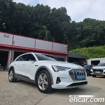Audi e-tron 2022 0.2 Автомат в Москве № 164042, миниатюра 8