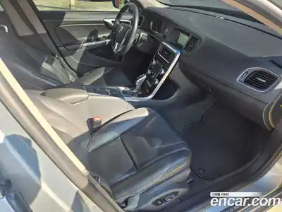 Volvo V60 2017 2.0 Автомат в Москве № 164835, миниатюра 10