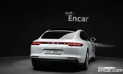 Porsche Panamera 2018 3.0 Автомат в Москве № 165672, миниатюра 2