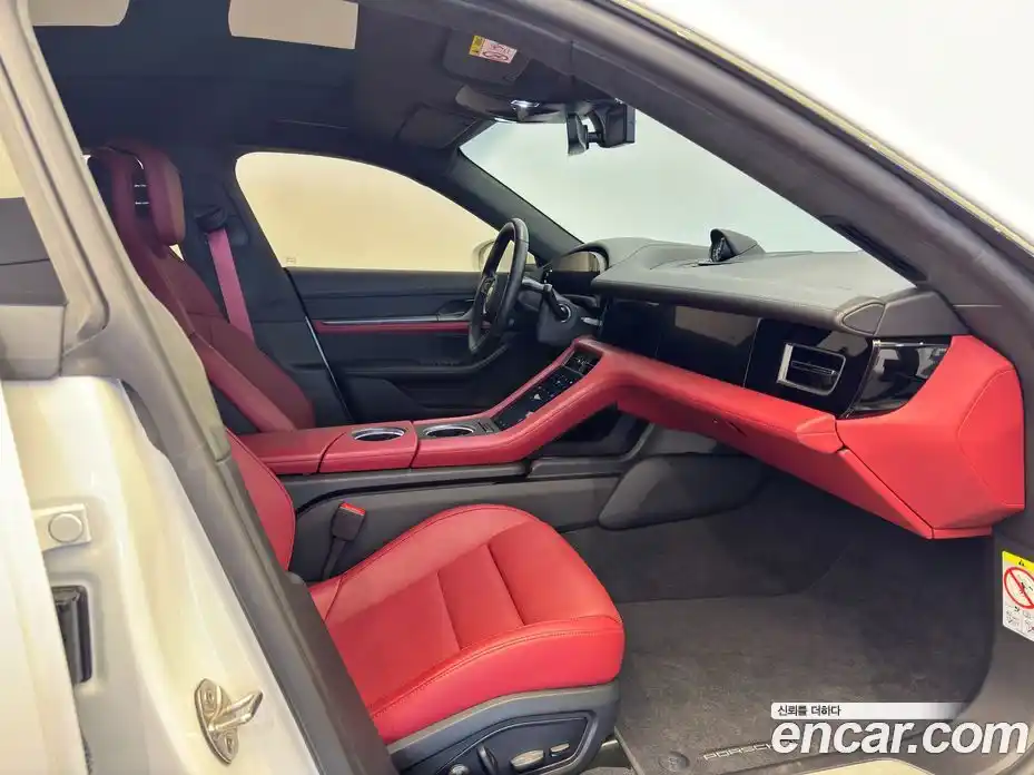 Porsche Taycan 2024 Автомат в Москве № 165758, фото 7