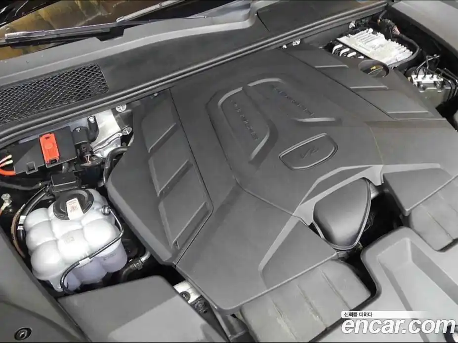 Porsche Cayenne 2024 3.0 Автомат в Москве № 165894, фото 1