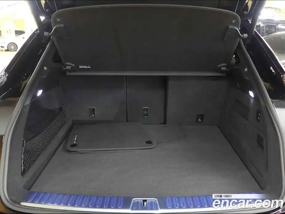 Porsche Cayenne 2024 3.0 Автомат в Москве № 165894, фото 2