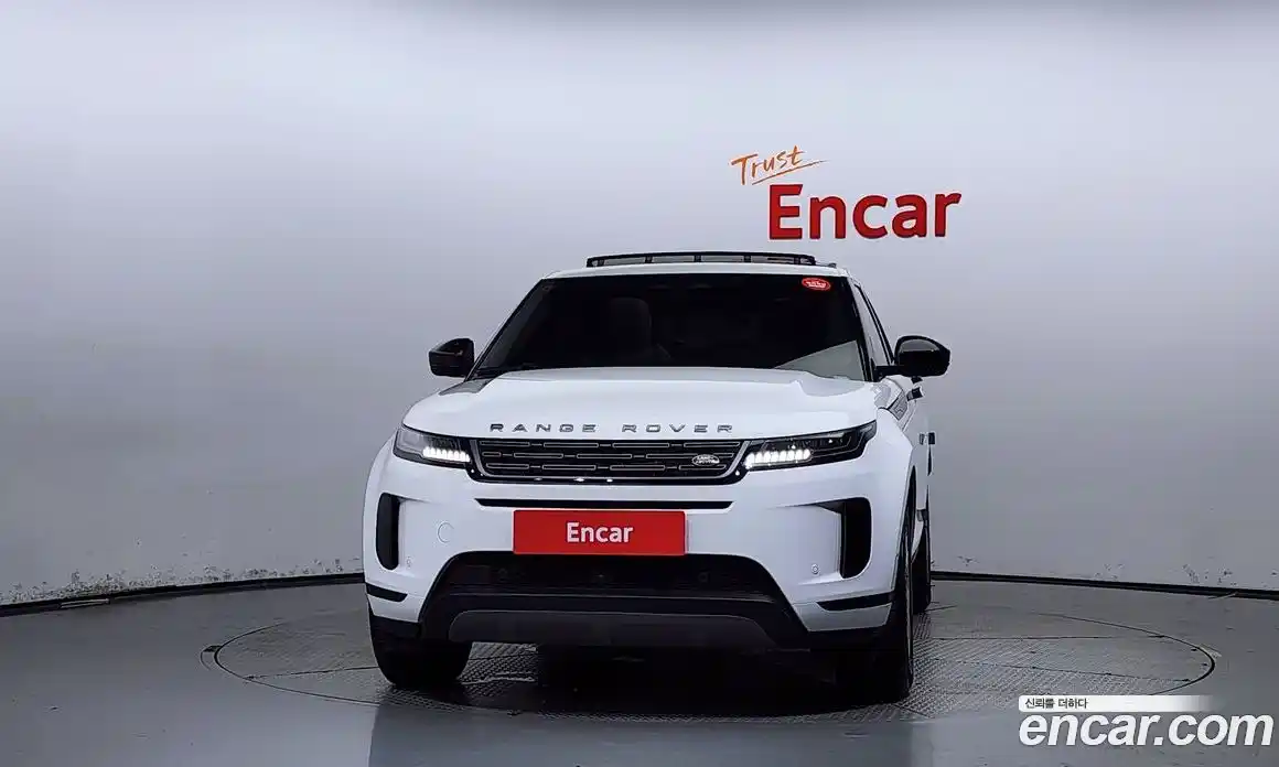 Land Rover Range-Rover Evoque 2024 2.0 Автомат в Москве № 166045, фото 18