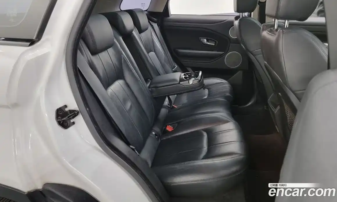 Land Rover Range-Rover Evoque 2016 2.0 Автомат в Москве № 166479, фото 12