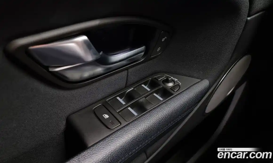 Land Rover Range-Rover Evoque 2016 2.0 Автомат в Москве № 166479, фото 16