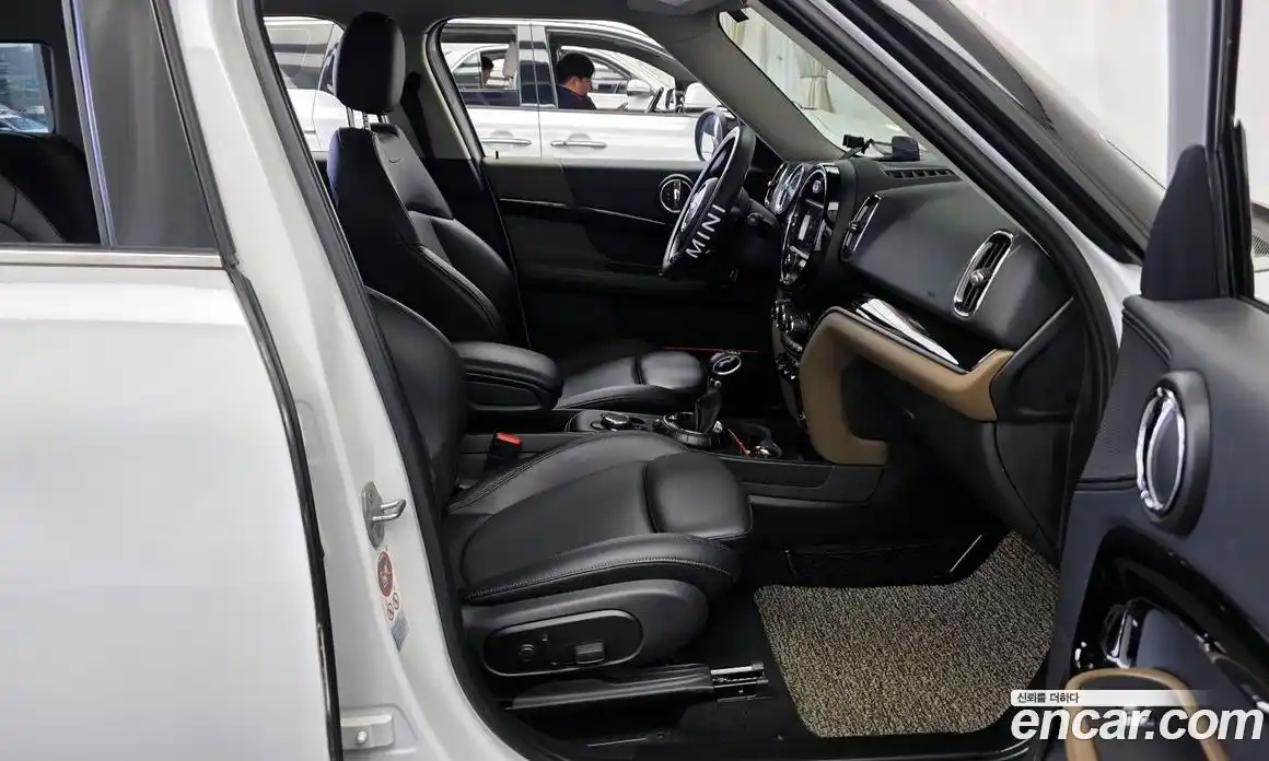 Mini Countryman 2018 2.0 Автомат в Москве № 167250, фото 12