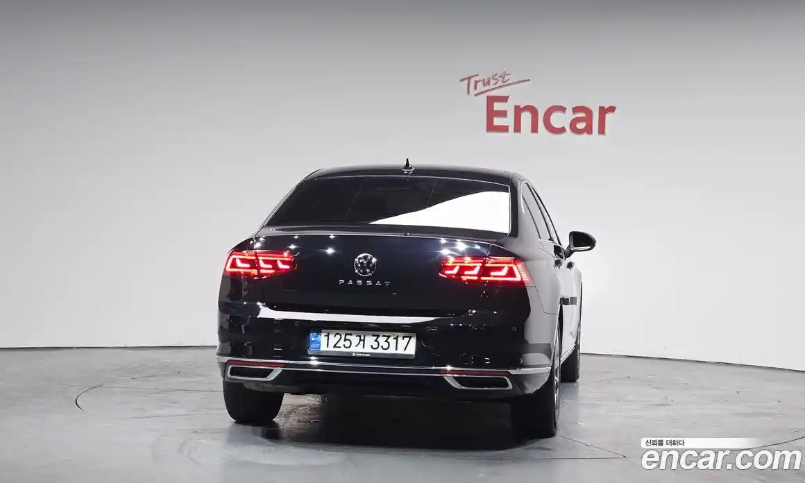 Volkswagen Passat 2022 2.0 Автомат в Москве № 168545, фото 2