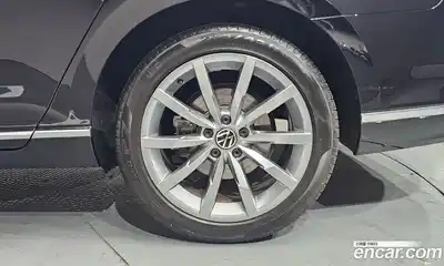 Volkswagen Passat 2022 2.0 Автомат в Москве № 168545, миниатюра 9