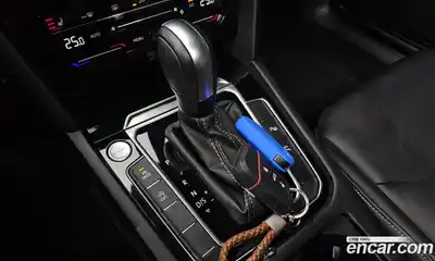 Volkswagen Arteon 2022 2.0 Автомат в Москве № 168617, миниатюра 11