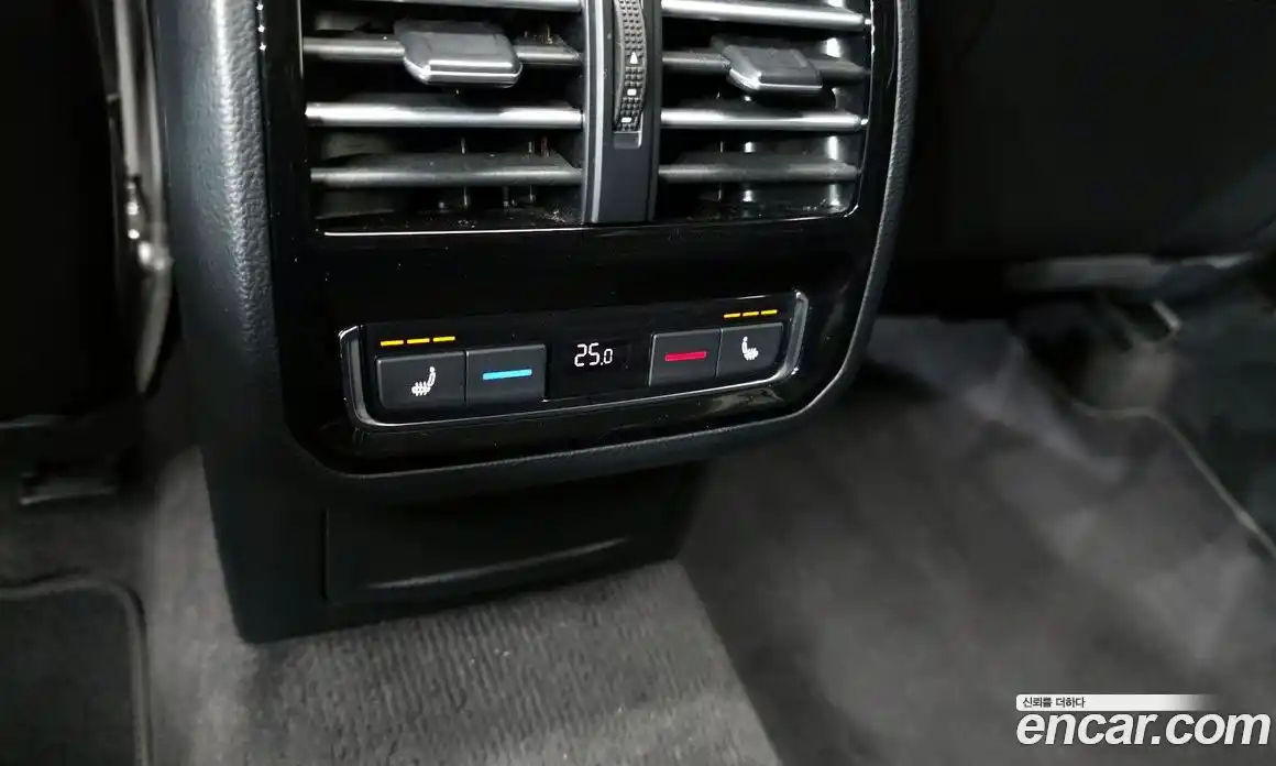 Volkswagen Passat 2018 2.0 Автомат в Москве № 168869, фото 20