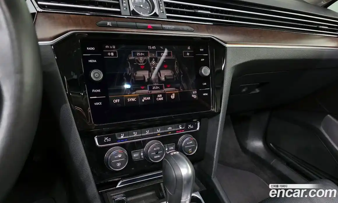 Volkswagen Passat 2018 2.0 Автомат в Москве № 168869, фото 3