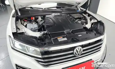 Volkswagen Touareg 2020 3.0 Автомат в Москве № 169084, миниатюра 6