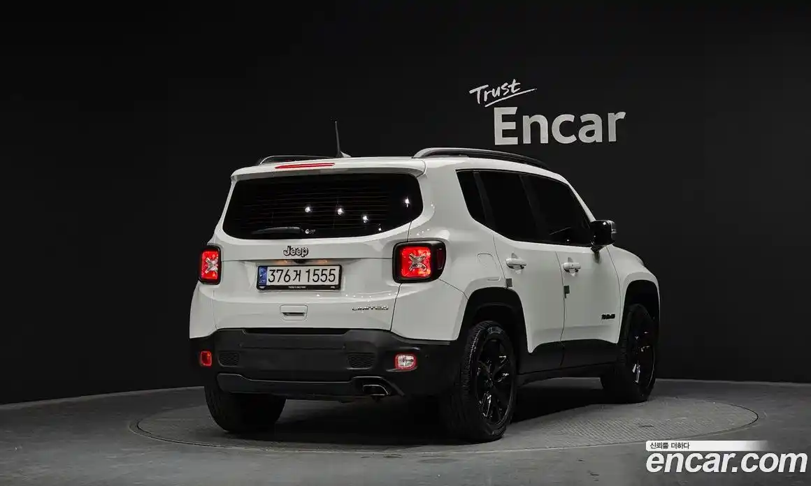 Jeep Renegade 2022 1.3 Автомат в Москве № 169684, фото 7